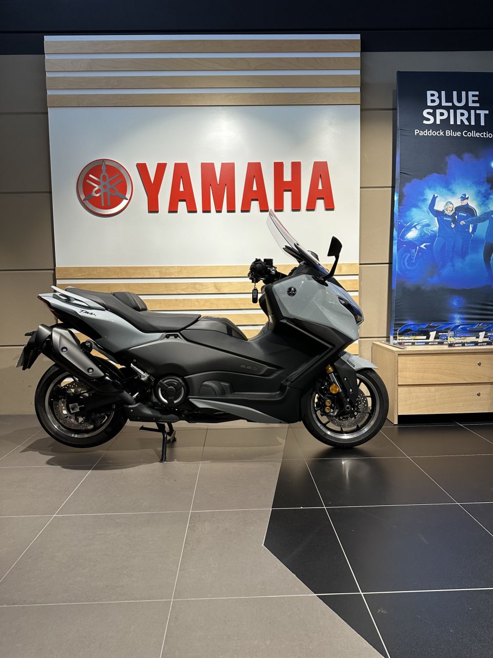 YAMAHA XP T-MAX 560 TECH MAX 4