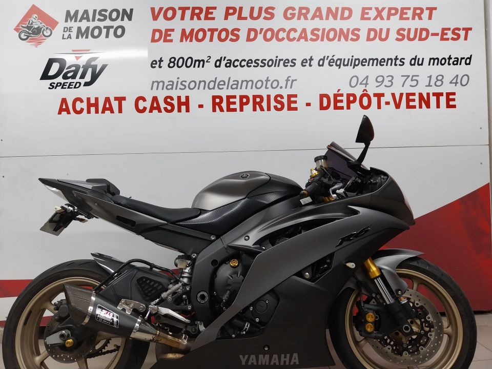 YAMAHA YZF-R6 4