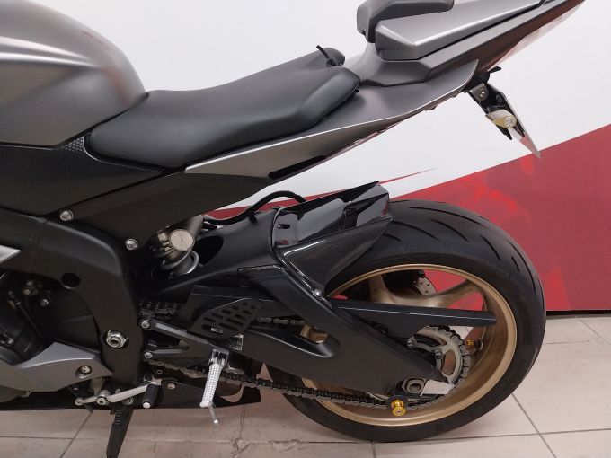 YAMAHA R6 4