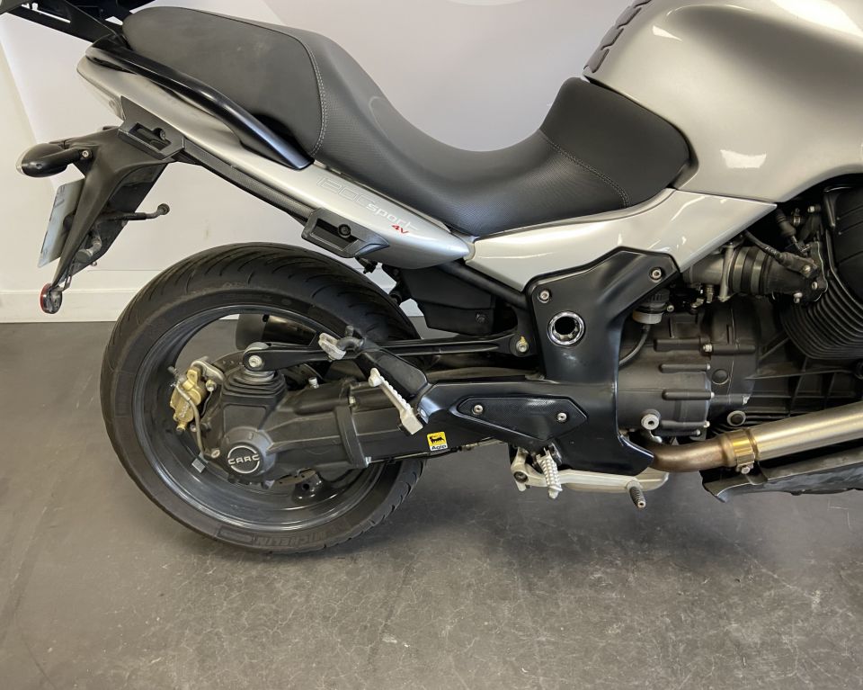 MOTO GUZZI 1200 SPORT 4