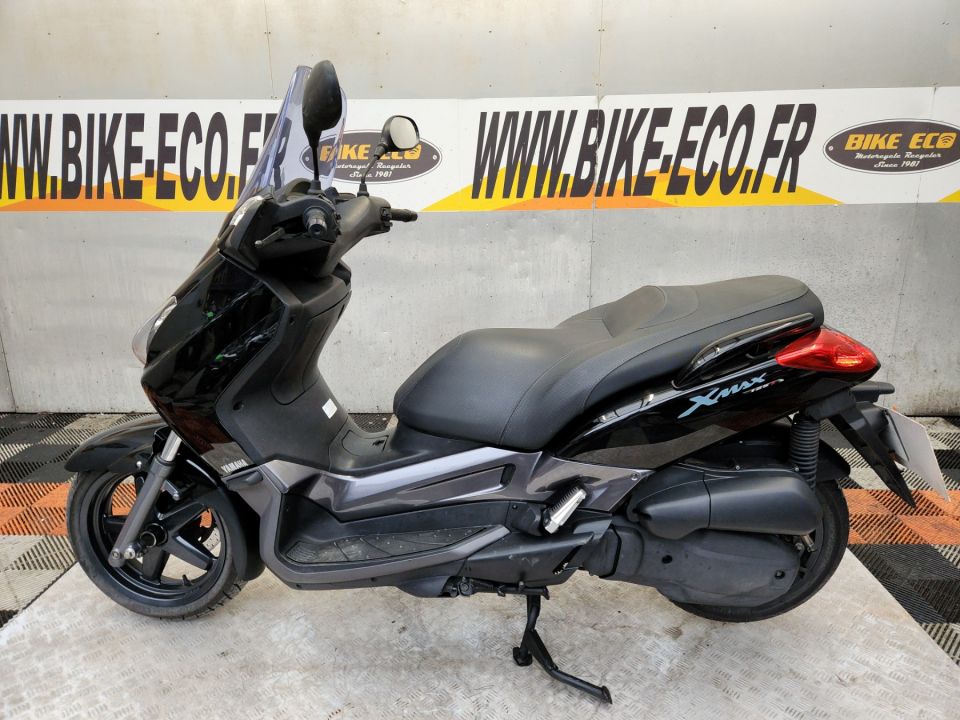 YAMAHA X-MAX 125 4