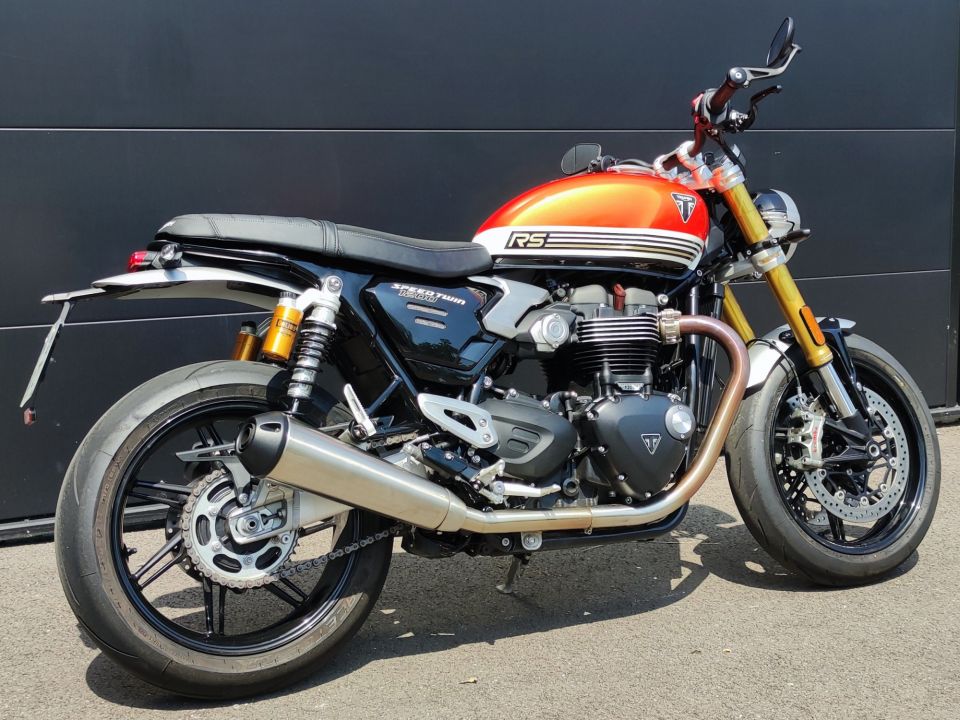 TRIUMPH SPEED TWIN 1200 4