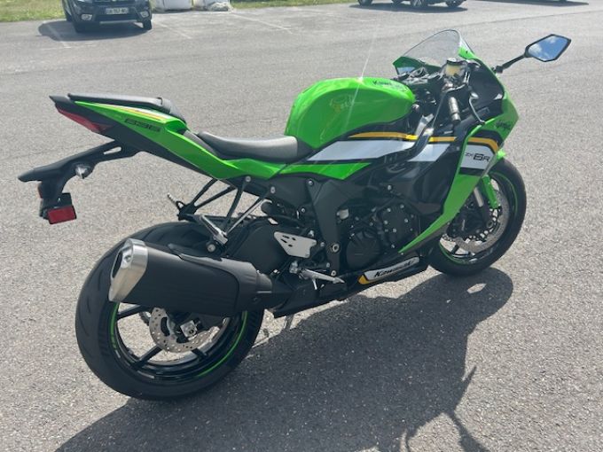 KAWASAKI ZX-6R 636 4