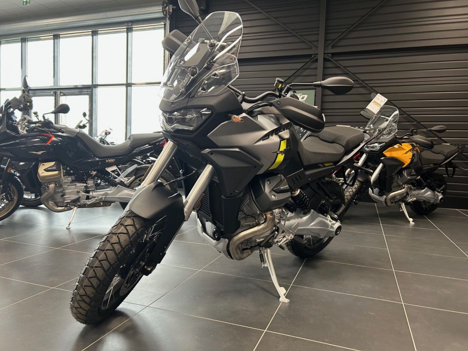 MOTO GUZZI STELVIO 4