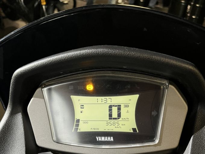 YAMAHA NMAX 125 4