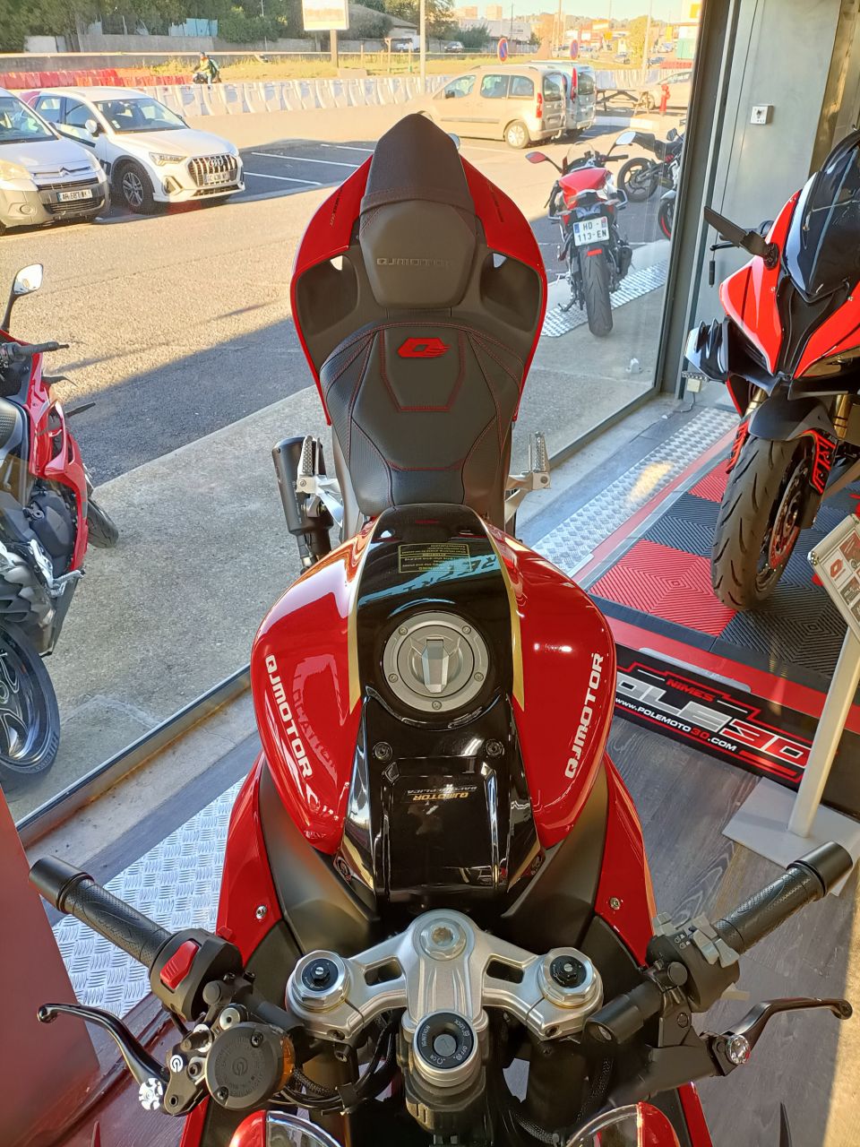 QJ MOTOR SRK 800 RR 4