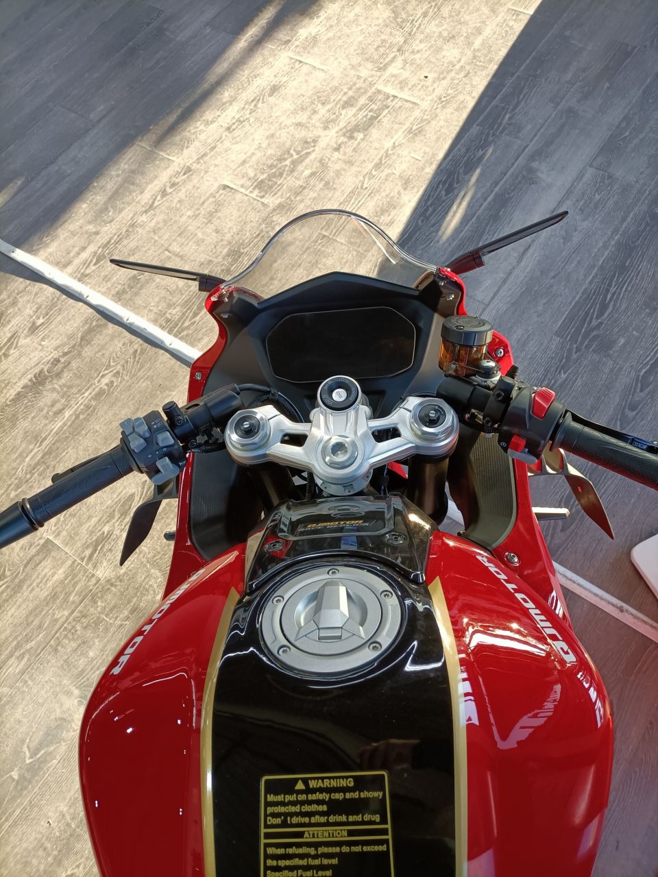 QJ MOTOR SRK 800 RR 4