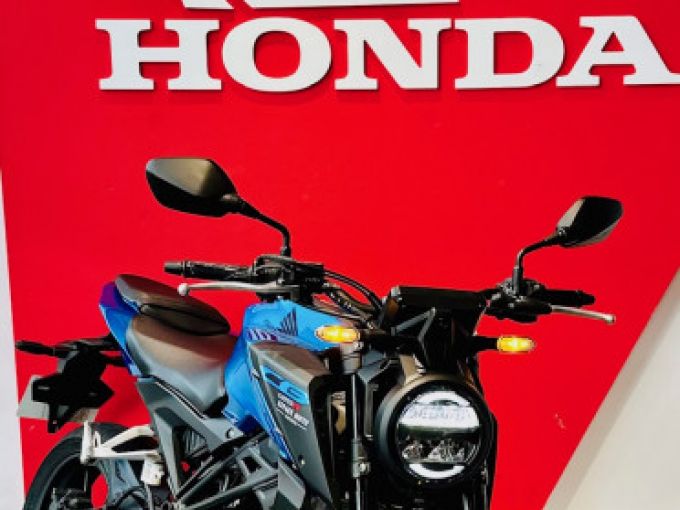 HONDA CB125R CB 125 R 4