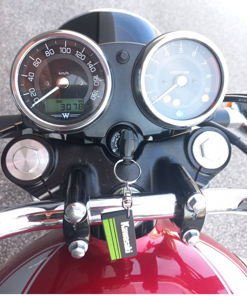 KAWASAKI W 800 4