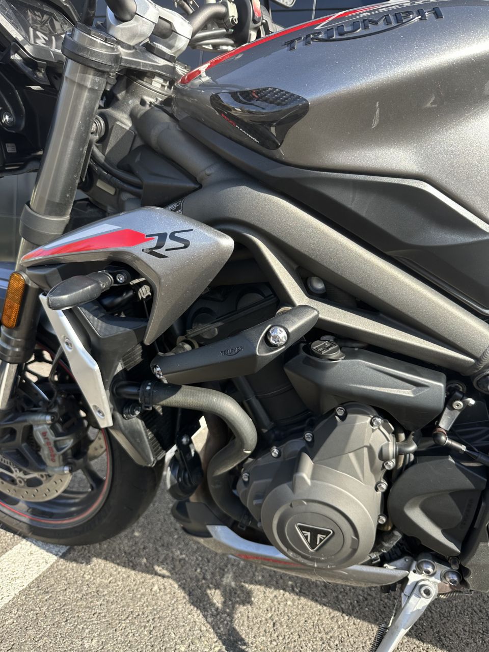 TRIUMPH STREET TRIPLE 765 RS 4