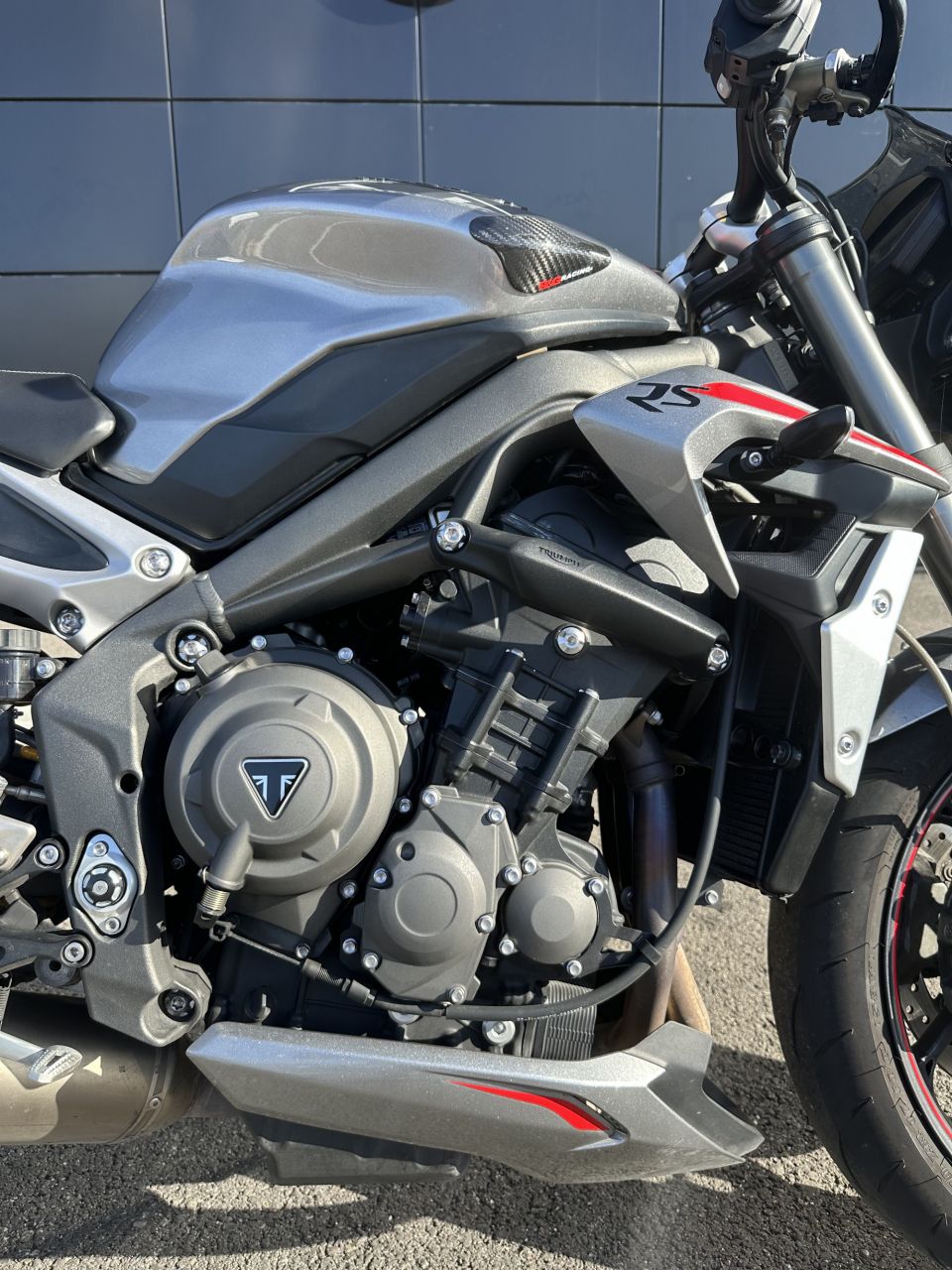 TRIUMPH STREET TRIPLE 765 RS 4