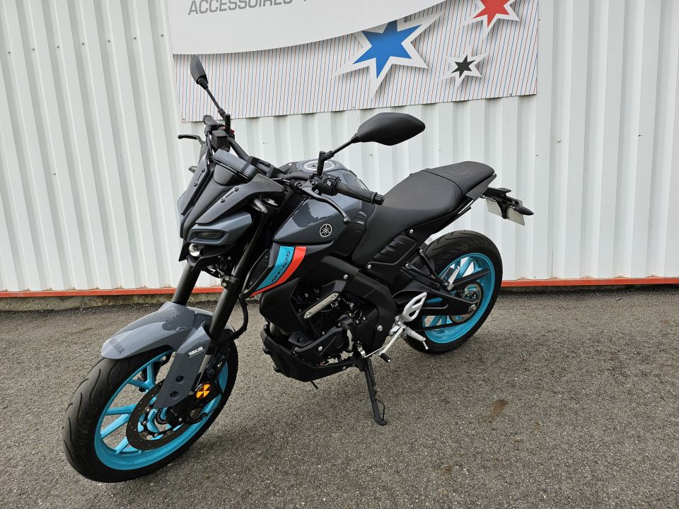 YAMAHA MT-125 ABS 4