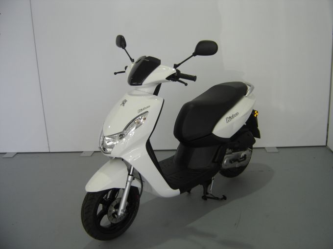 PEUGEOT KISBEE 4