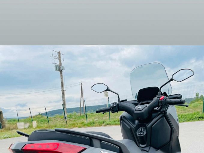YAMAHA X-MAX 125 IRON MAX 4