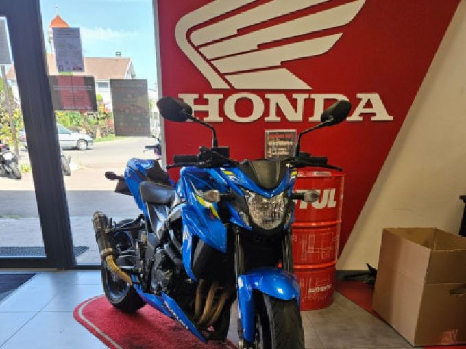 SUZUKI GSX-S 750 4
