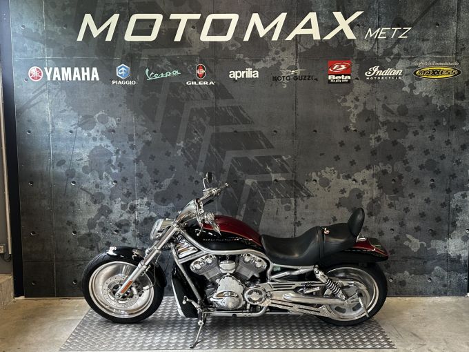 HARLEY-DAVIDSON V-ROD 1130 4