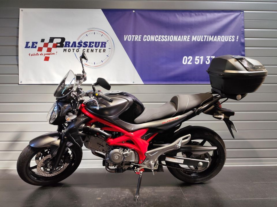 SUZUKI GLADIUS 650 ABS 4