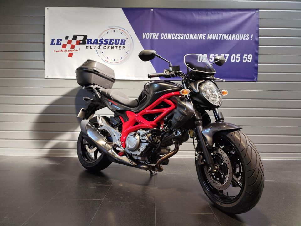 SUZUKI GLADIUS 650 ABS 4