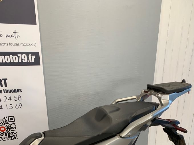 HONDA X-ADV 4