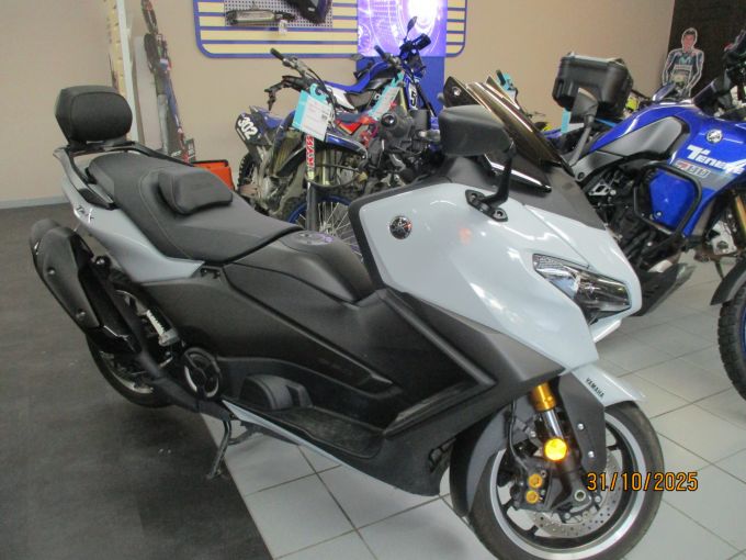 YAMAHA XP T-MAX 560 TECH MAX 4