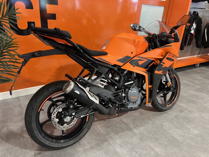 KTM RC 390 4