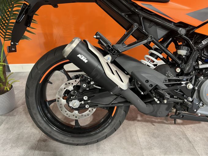 KTM RC 390 4