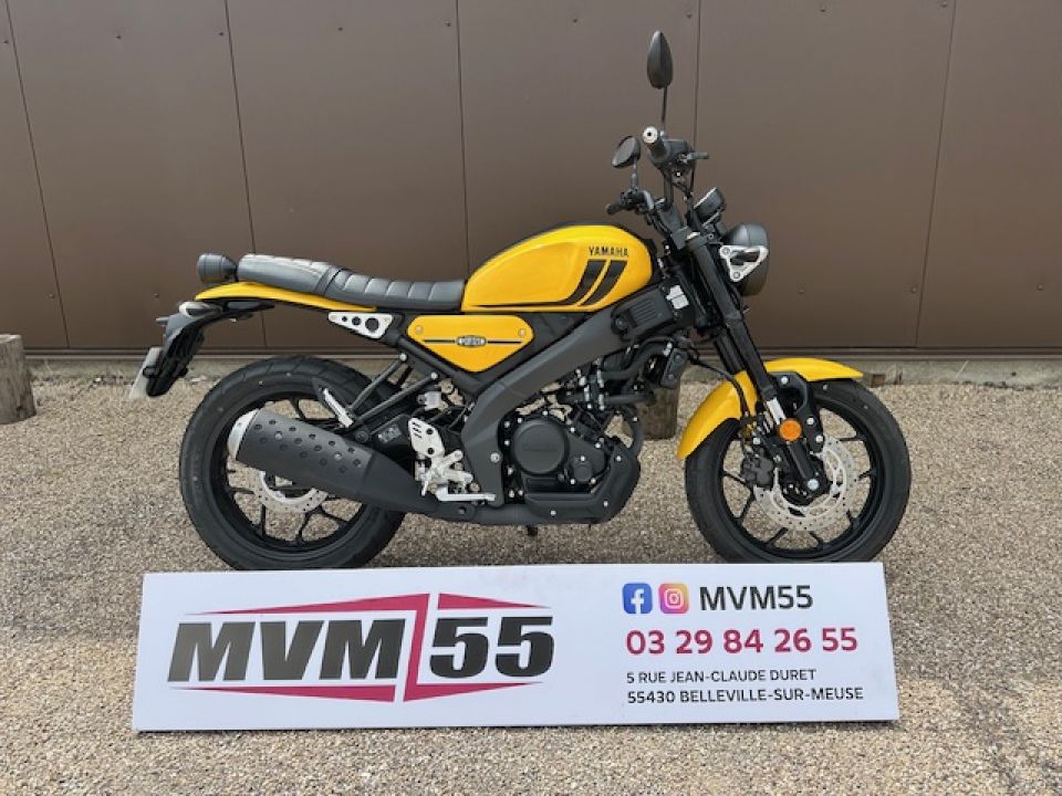 YAMAHA XSR 125 4
