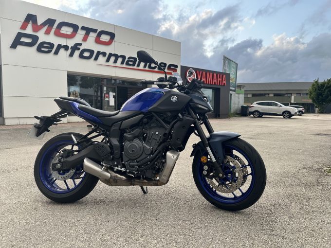 YAMAHA MT-07 Y-AMT 4