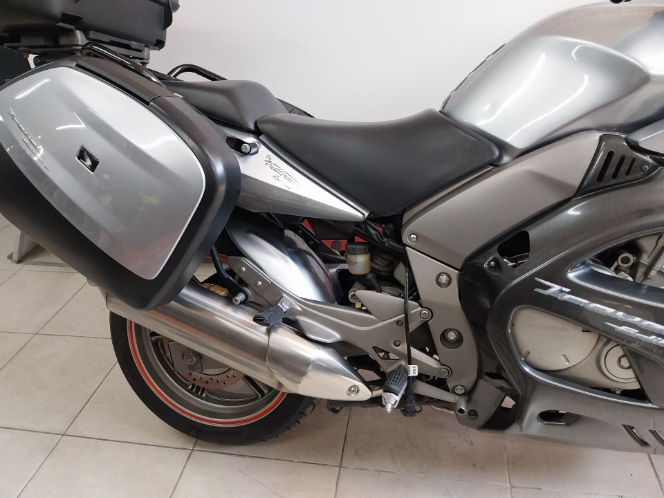 HONDA CBF 1000 F TRAVEL EDITION 4