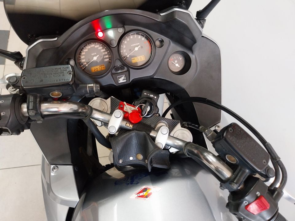 HONDA CBF 1000 F TRAVEL EDITION 4