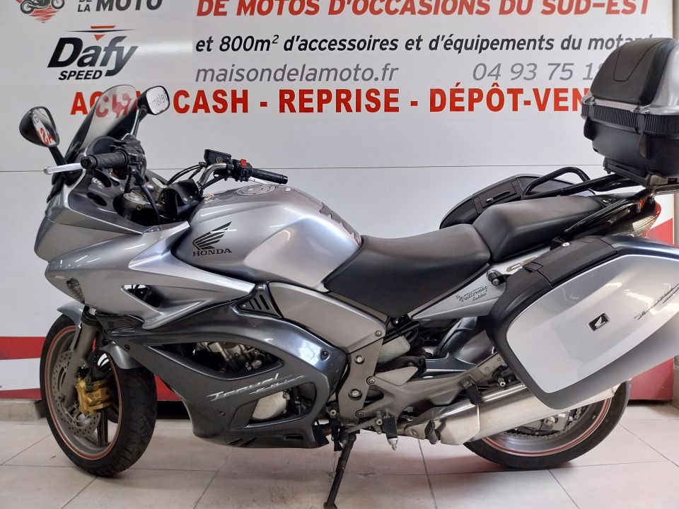 HONDA CBF 1000 F TRAVEL EDITION 4