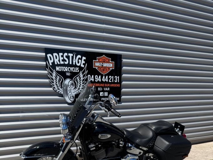 HARLEY-DAVIDSON SOFTAIL HERITAGE 1868 4