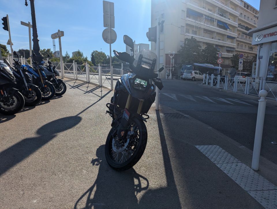 SUZUKI DL V-STROM 1050DE 4