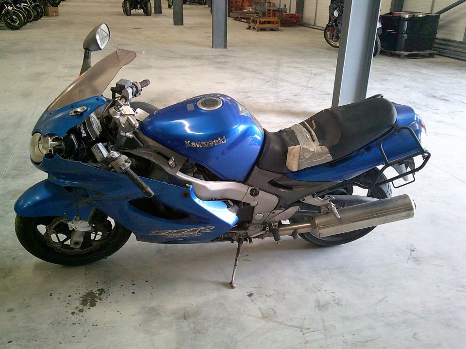 KAWASAKI ZZR 1200 4