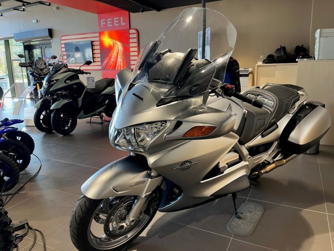HONDA ST 1300 PAN EUROPEAN 4