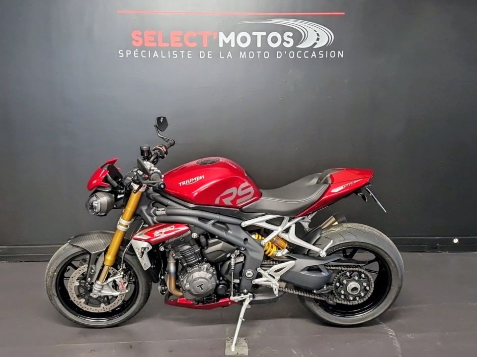 TRIUMPH SPEED TRIPLE 1200 RS 4