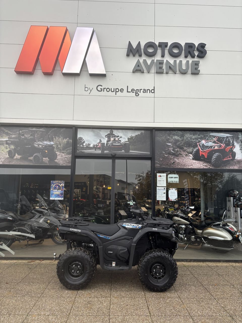 CF MOTO CFORCE 520 4