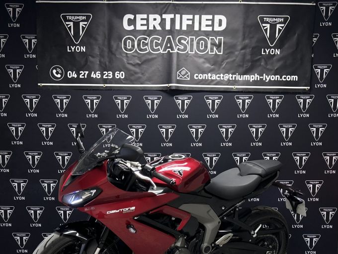 TRIUMPH 	DAYTONA 660 4