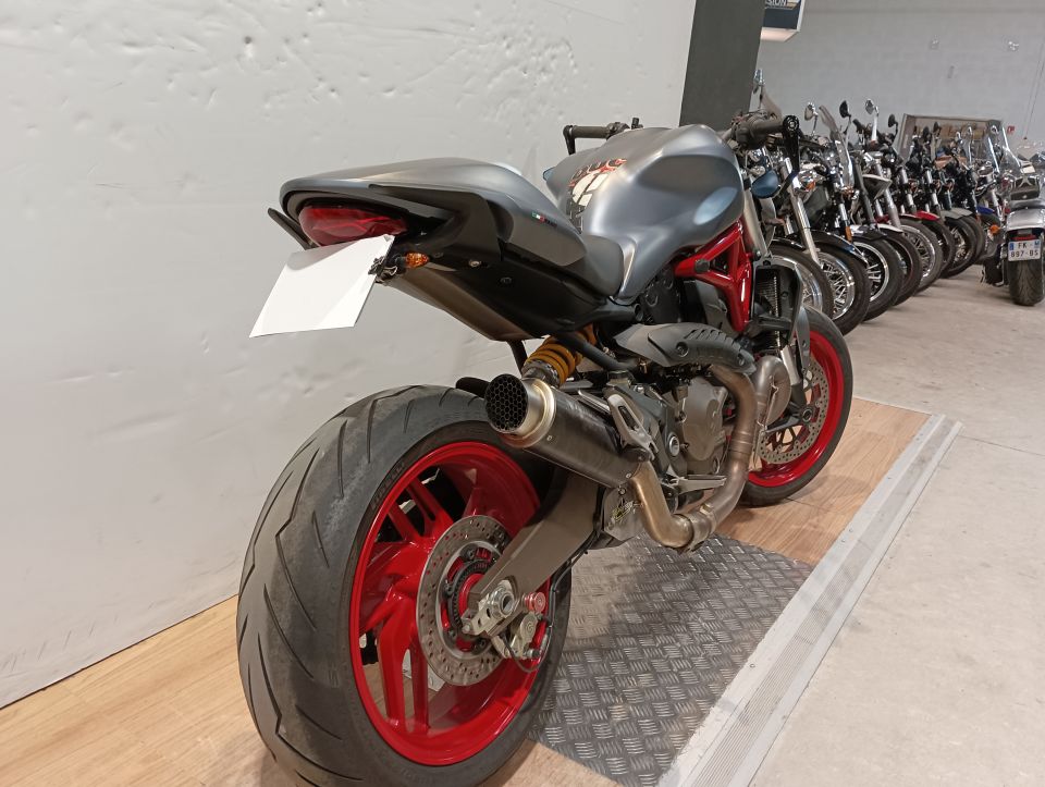 DUCATI 821 MONSTER 4