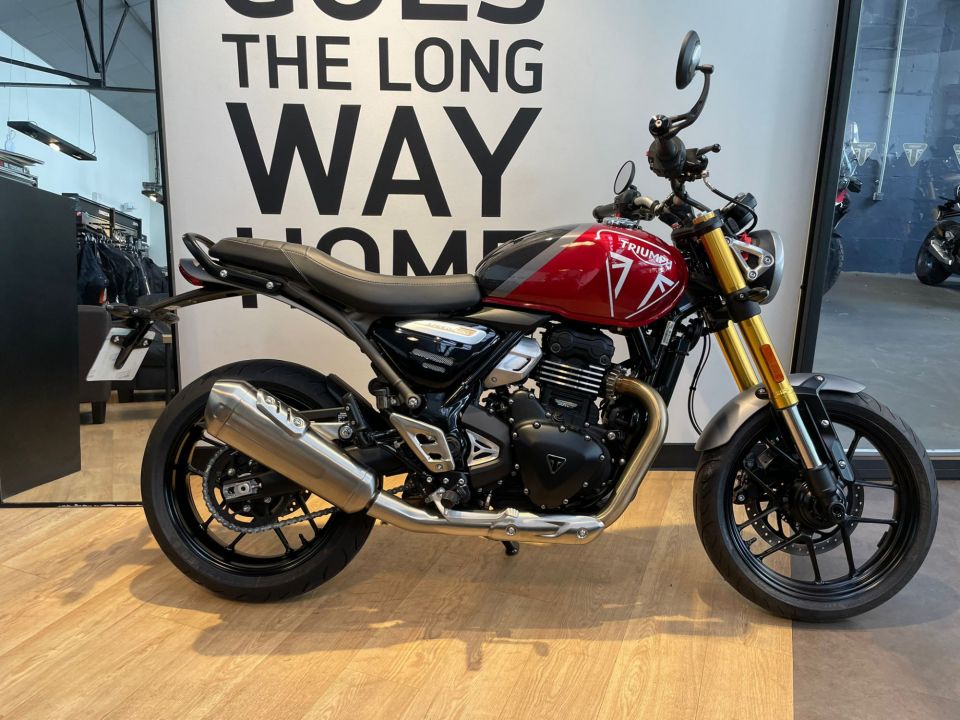 TRIUMPH SPEED 400 4