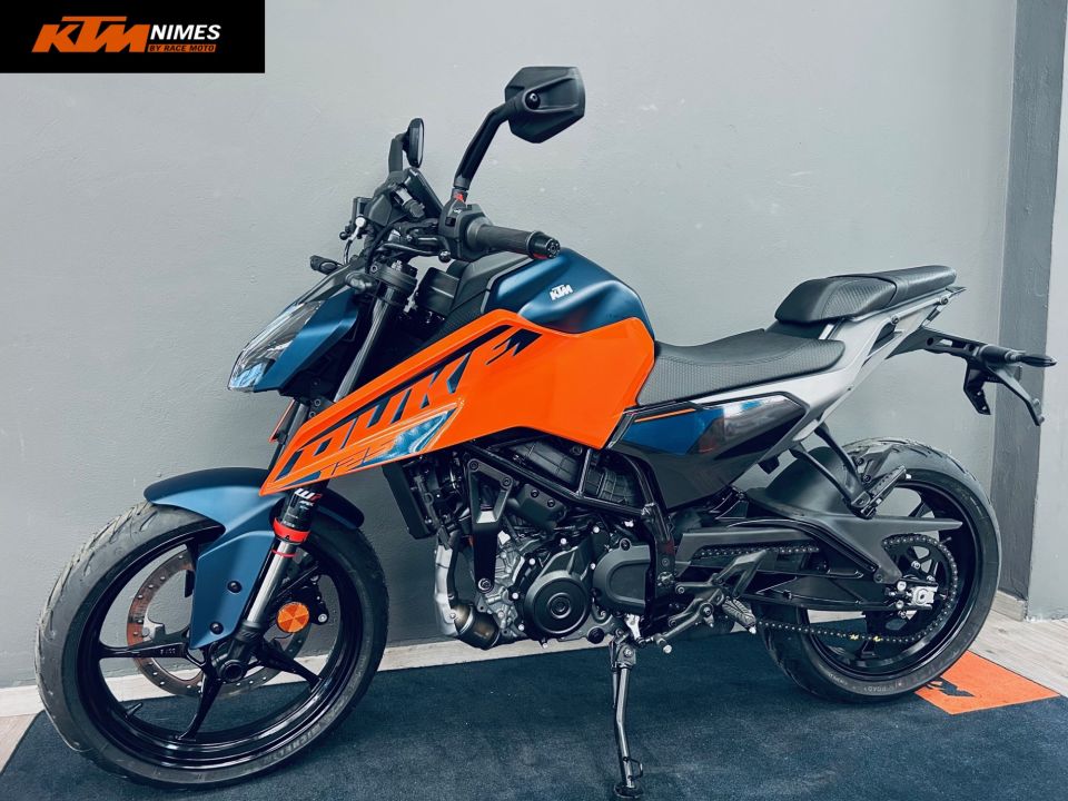KTM 125 DUKE ABS 4