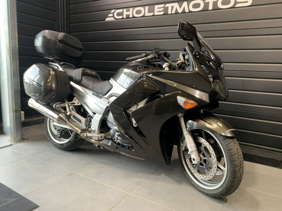 YAMAHA FJR 1300A 4