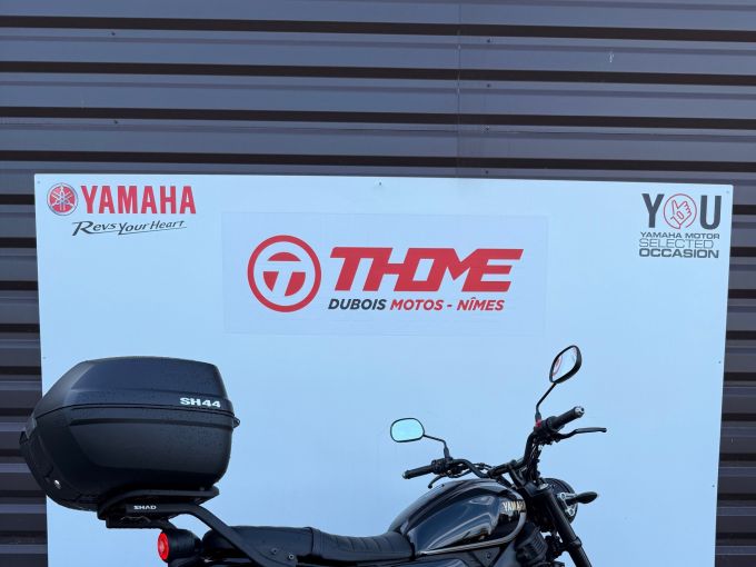 YAMAHA XSR 125 Legacy 4