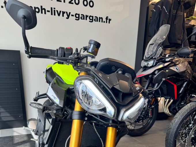 TRIUMPH STREET TRIPLE 795 MOTO 2 4