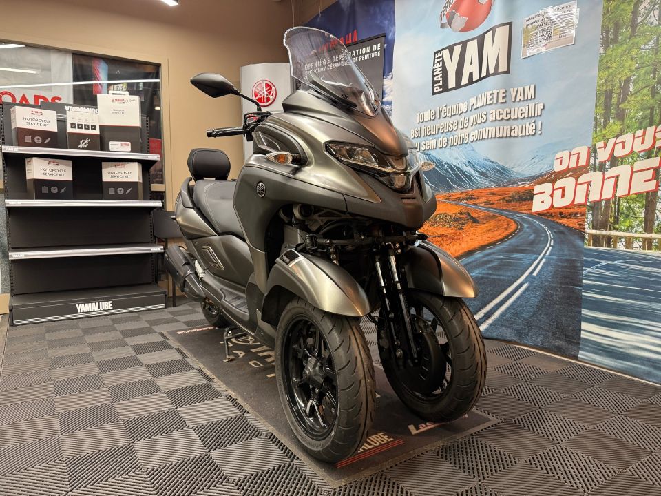 YAMAHA TRICITY 300 4