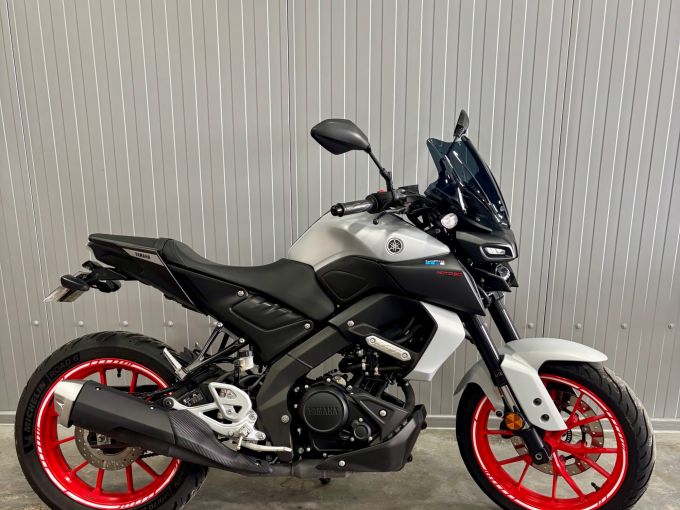 YAMAHA MT-125 ABS 4