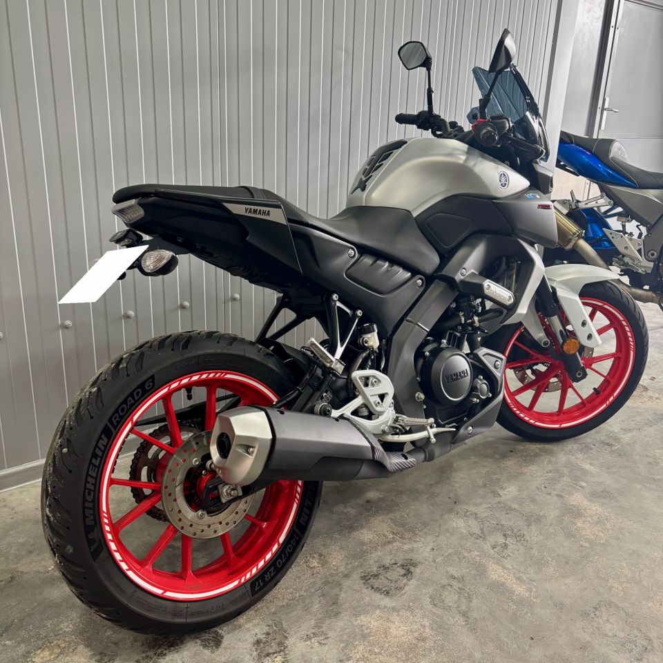 YAMAHA MT-125 ABS 4