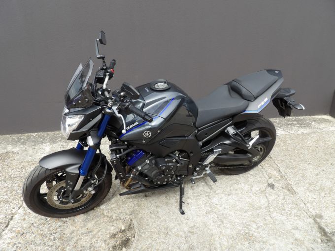 YAMAHA FZ8 N ABS 4