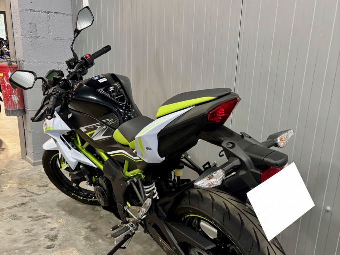 KAWASAKI Z-125 4