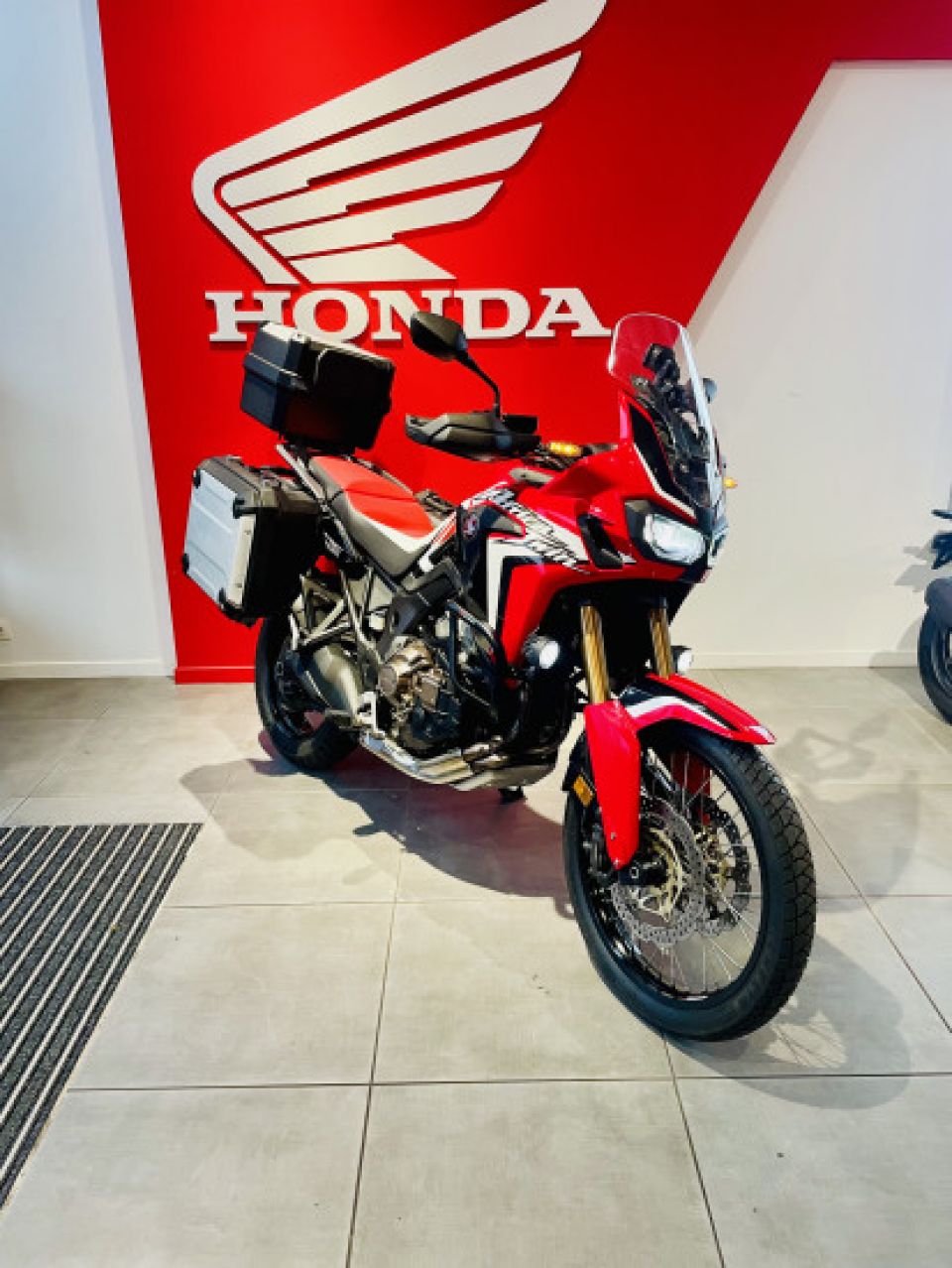 HONDA AFRICA TWIN CRF1000L DCT 4